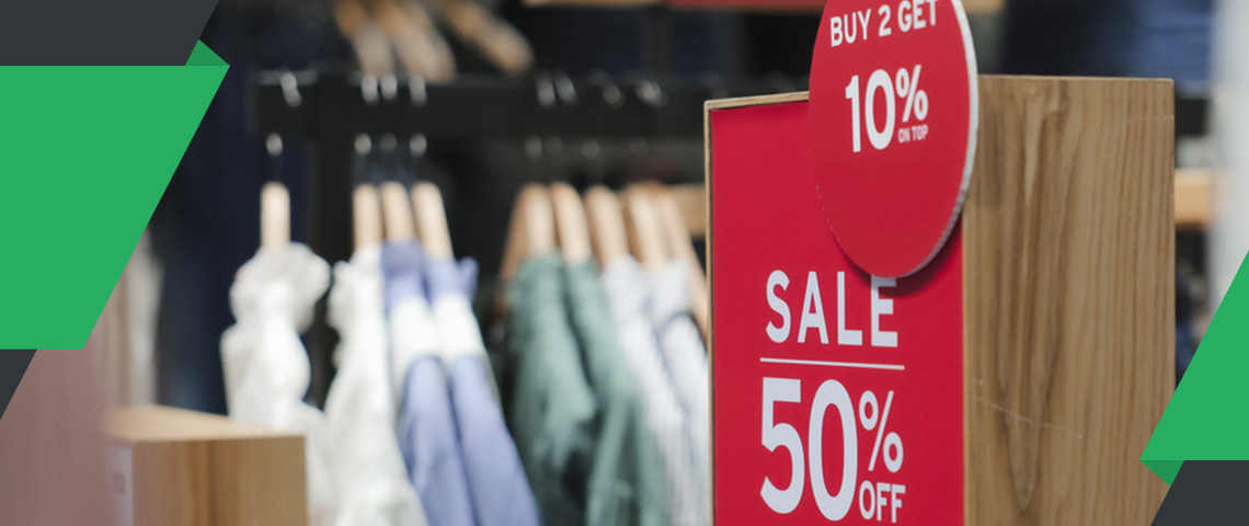 Traditional Retail Signage vs. Digital Signage